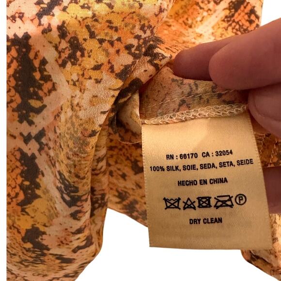 E Eloise By Anthropologie Silk Soft Pink Snake Print Razorback Tank Top, size L - Picture 7 of 10